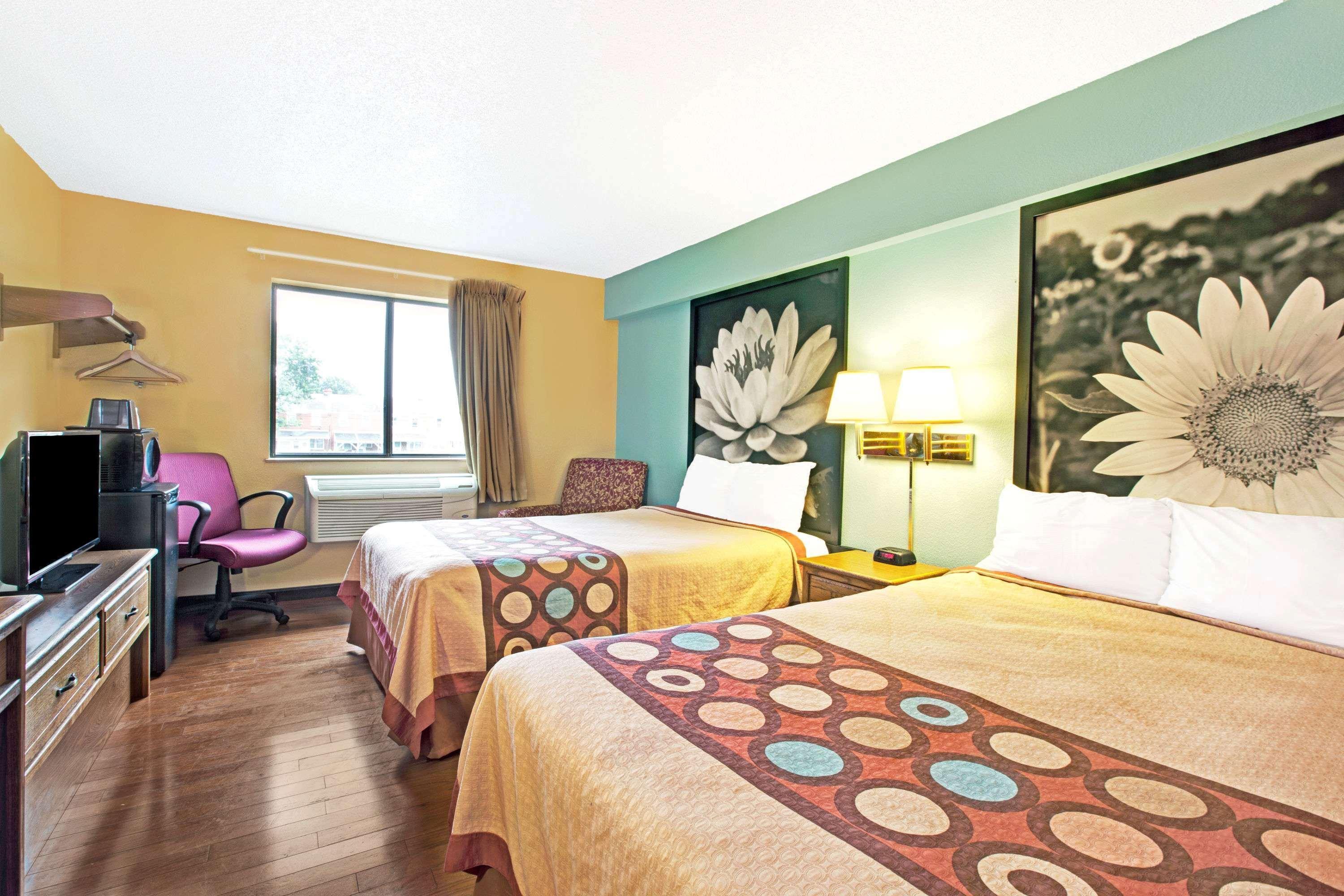 Super 8 By Wyndham Baltimore/Essex Area Dış mekan fotoğraf