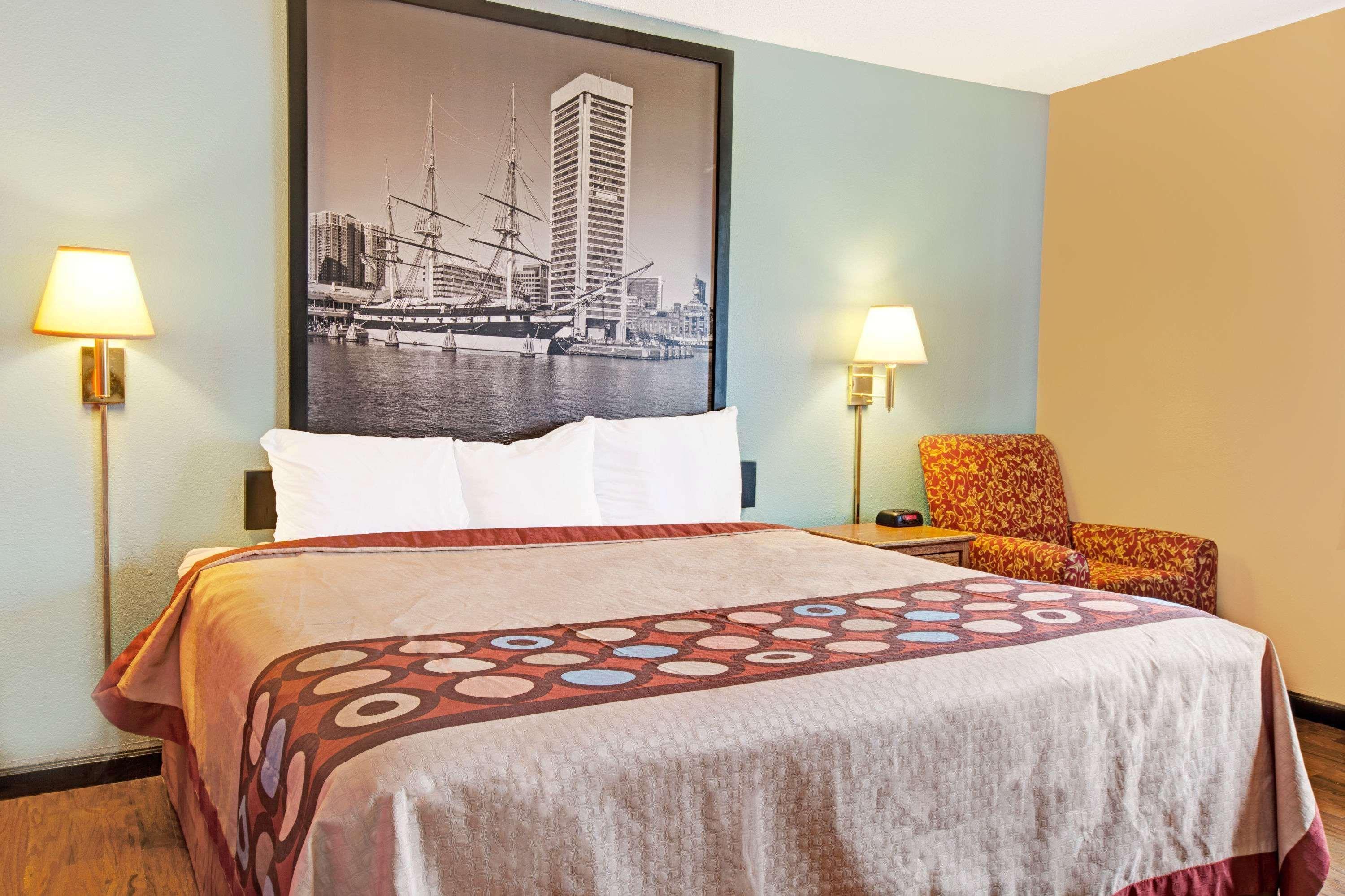 Super 8 By Wyndham Baltimore/Essex Area Dış mekan fotoğraf
