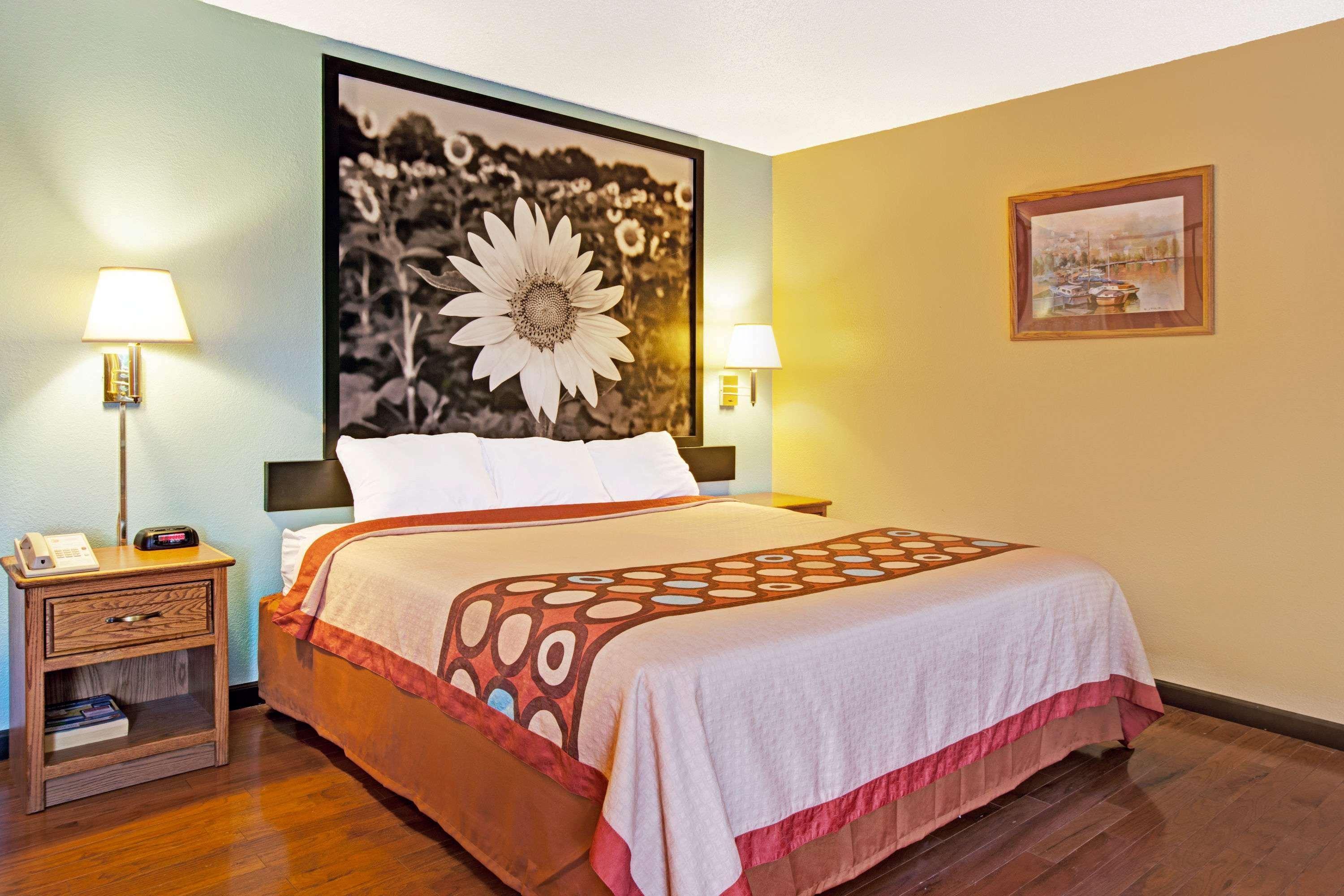 Super 8 By Wyndham Baltimore/Essex Area Dış mekan fotoğraf