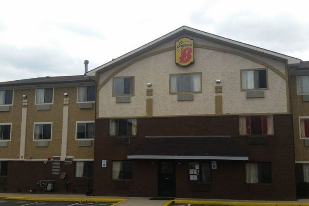 Super 8 By Wyndham Baltimore/Essex Area Dış mekan fotoğraf