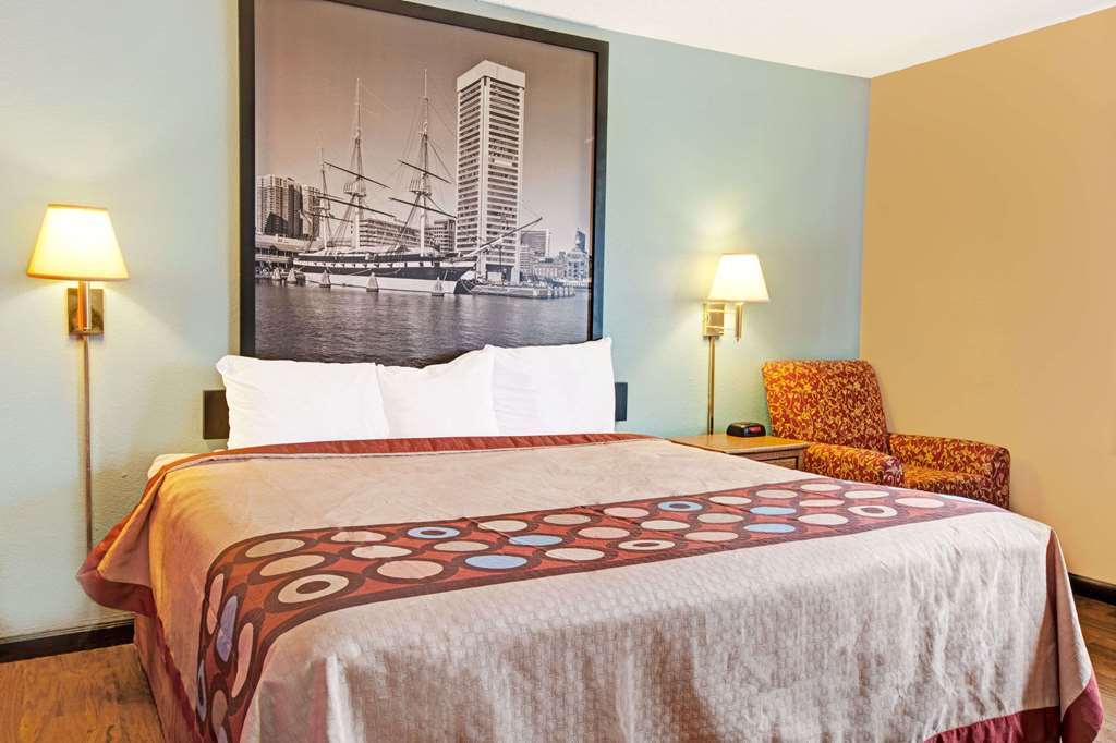 Super 8 By Wyndham Baltimore/Essex Area Oda fotoğraf